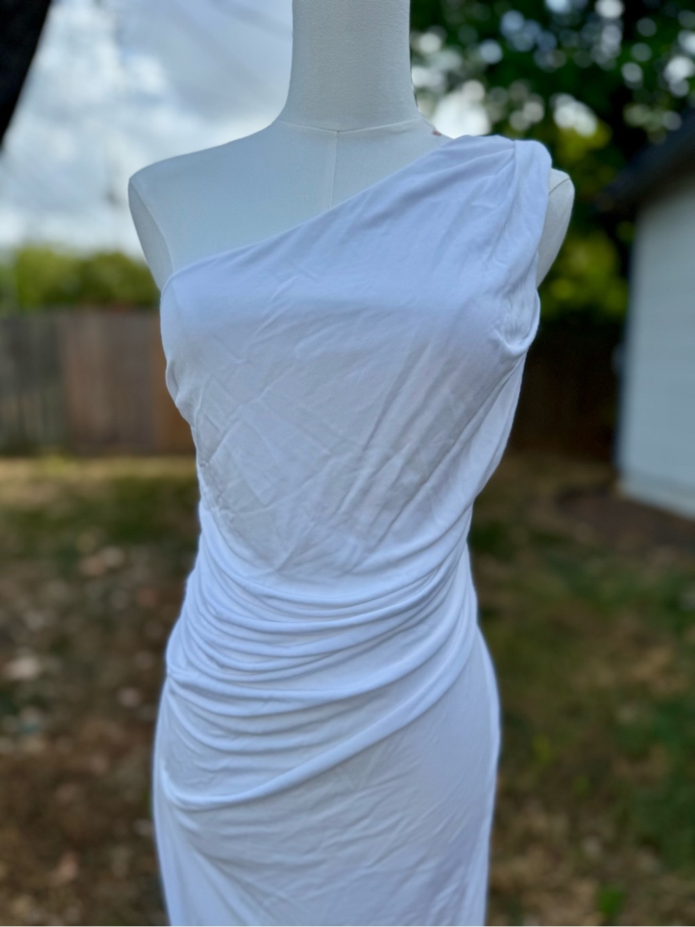 NWOT Bardot Rosalie One Shoulder Ruched Midi Sheath Dress Orchid White